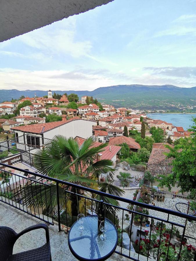 Apartments Veronika โอครีด ภายนอก รูปภาพ