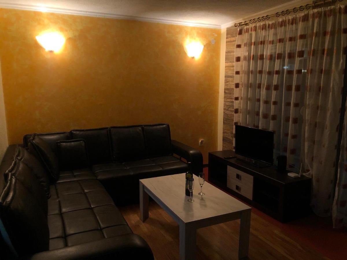 Apartments Veronika โอครีด ภายนอก รูปภาพ