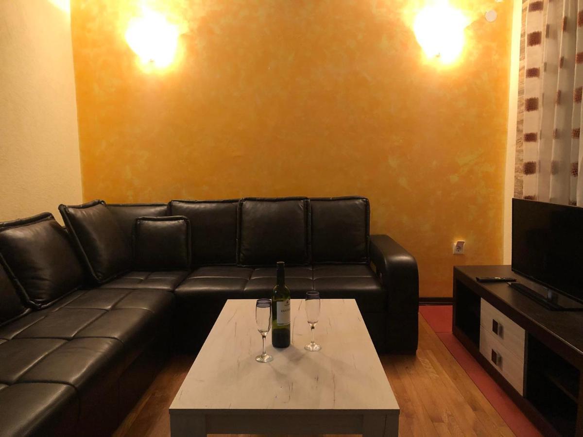 Apartments Veronika โอครีด ภายนอก รูปภาพ